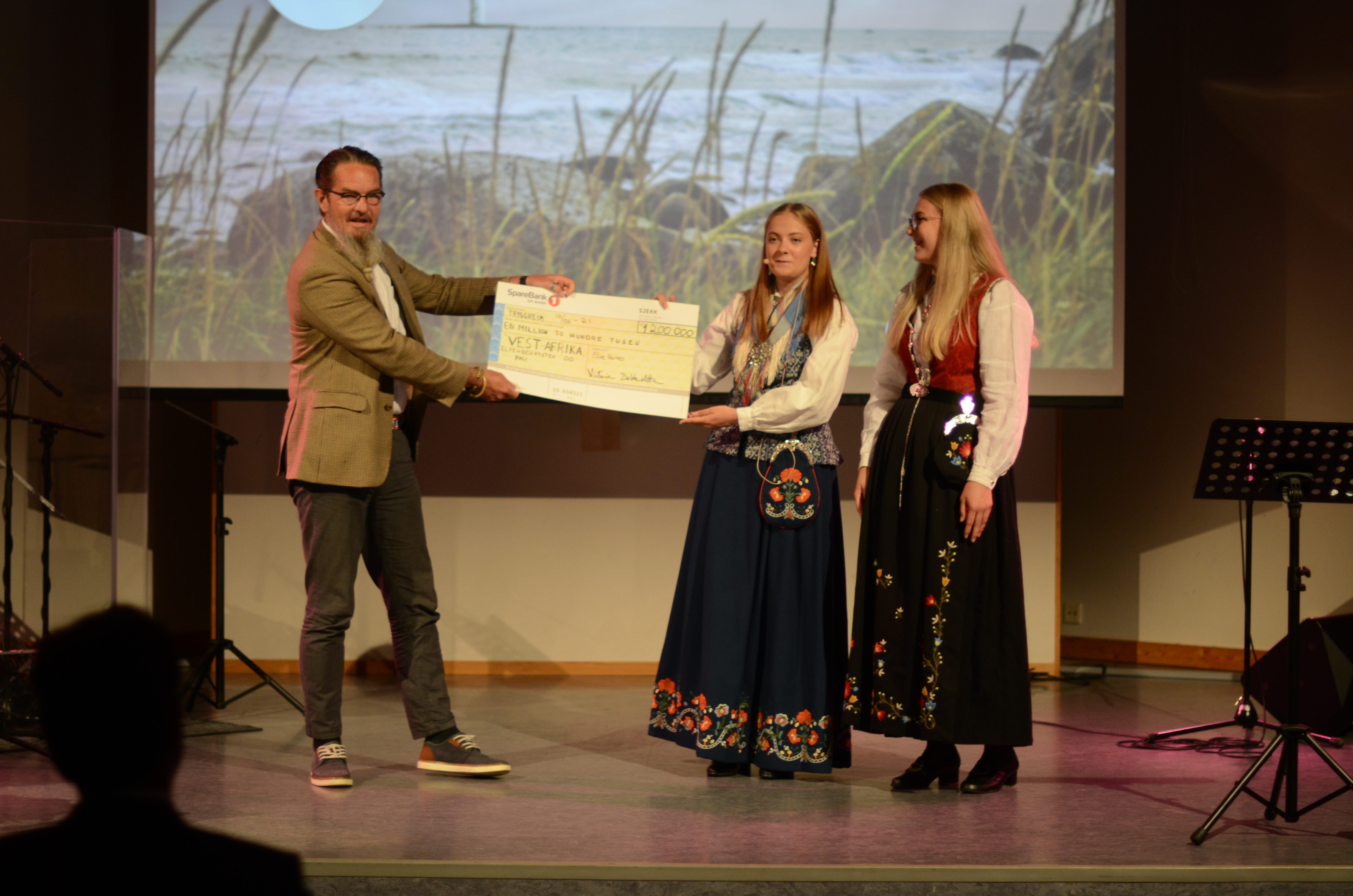 Samla inn 1,2 million! | Tryggheim vgs